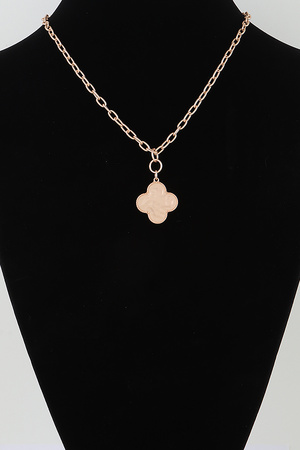 Minimal Clover Link Chain Necklace