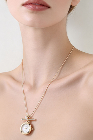 Vintage-inspired Solid Pocket Watch Pendant Necklace