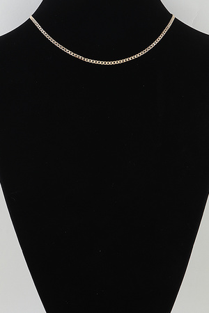 Simple and Chic Curb Chain Necklace