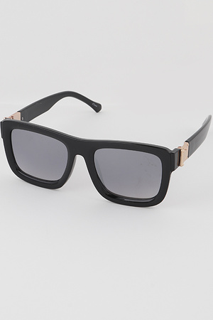 Bulky Frame Rectangular Sunglasses