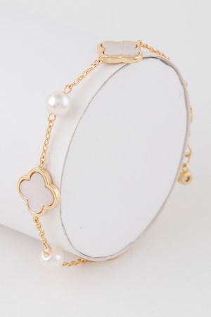 Pearled Clover Charm Chain Bracelet