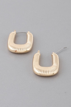 Ribbed Oval Hoop Earrings
