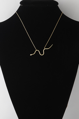 Shiny  Snake  Pendant  Necklace