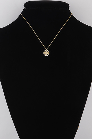 Jewel Lined Clover Pendant Necklace