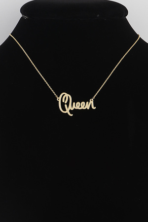 Queen  Pendant  Necklace
