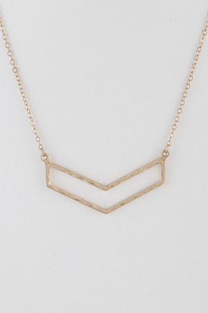 Symmetric Pendant Necklace