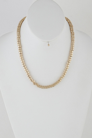 Simply Beads Necklace 9JBA6