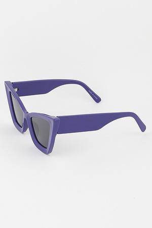 Retro Sharp Cateye Sunglasses