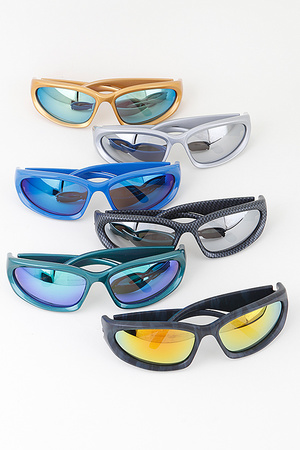 Futuristic Sleek Polycarbonate Curved Sunglasses