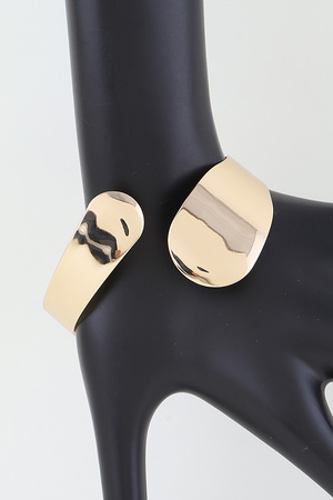 Shiny Wrap Around Bracelet