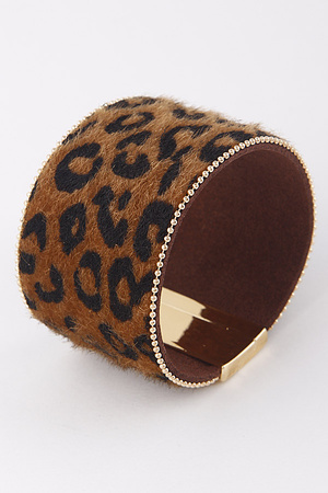 Animal Print Magnet Bracelet 8LAB3