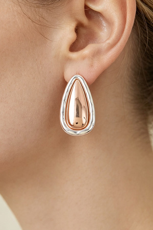 Two Toned Metallic Teardrop Earrings