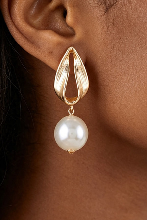 Modern Leaf Drop Pearl Earrings
