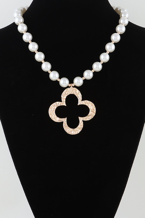 Hammered Open Clove Beaded Necklace