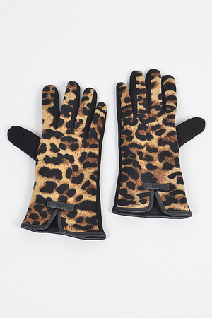 Leopard Print Knitted Gloves.