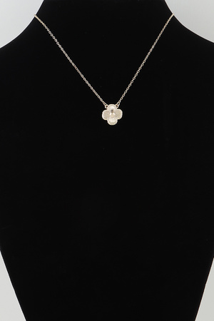 Shining Clover Pendant Necklace