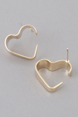 Heart Frame Stud Earrings