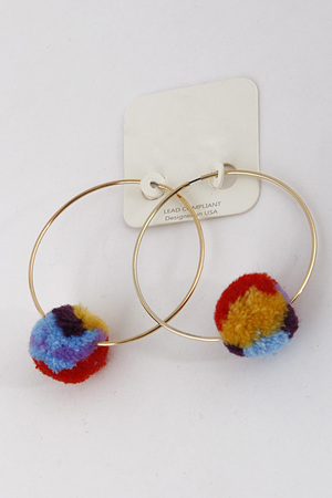 Pom Pom Hoop Earrings 7FAE10