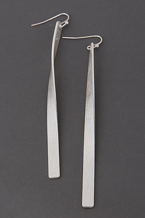 Solid Twisted Bar Hook Earrings 6IBC8